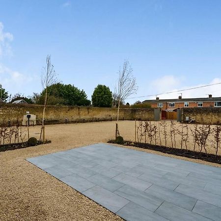 Fox Cottage, Within 5 Min Walk Of Bicester Village Bagian luar foto