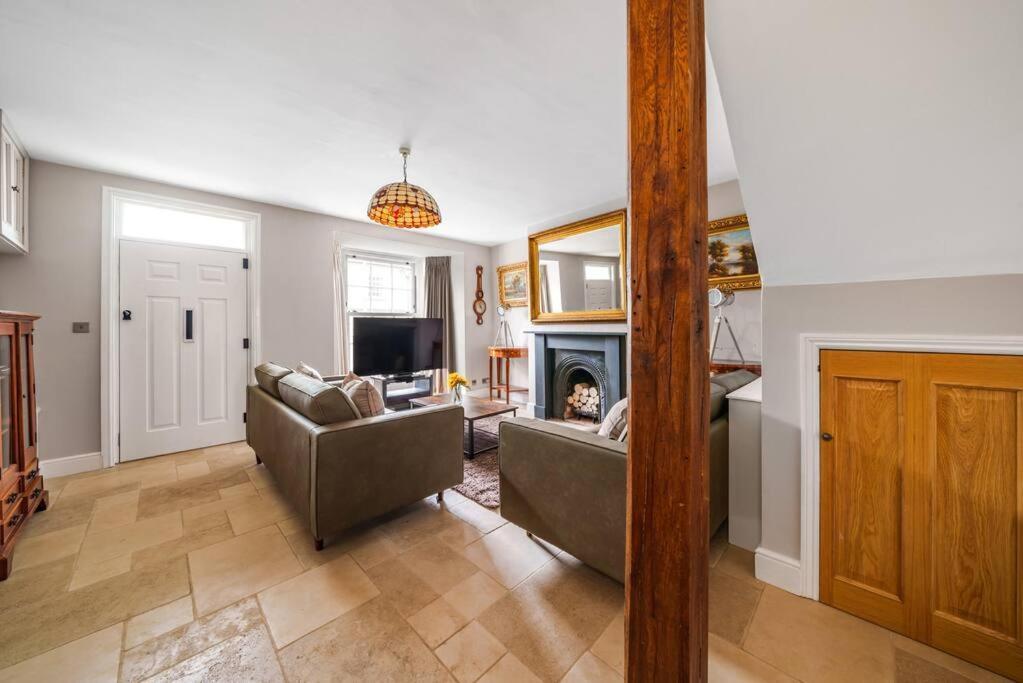 Fox Cottage, Within 5 Min Walk Of Bicester Village Bagian luar foto