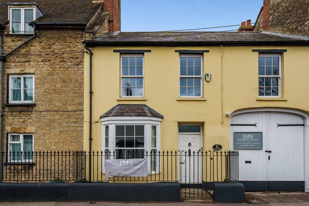 Fox Cottage, Within 5 Min Walk Of Bicester Village Bagian luar foto